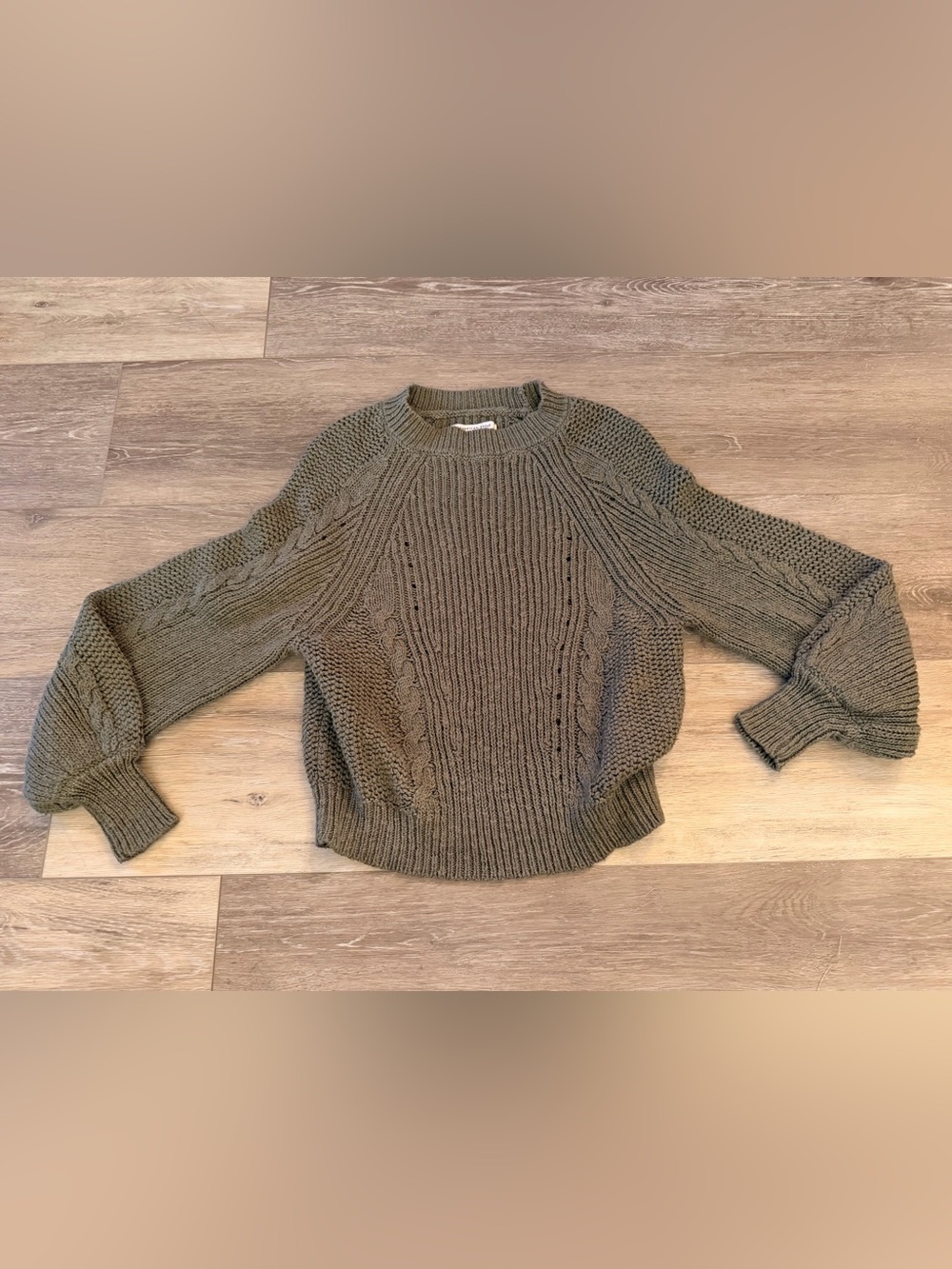 American Eagle Cable Knit Sweater - Size XS